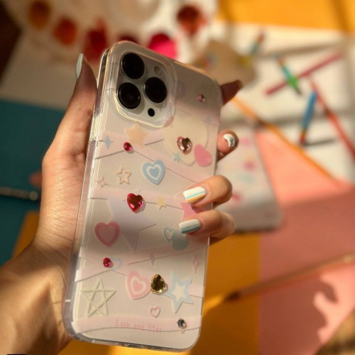 iPhone 14 Pro Max and diamond heart case